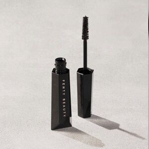Fenty Beauty Hella Thicc Volumizing Mascara (Brand new/unused)